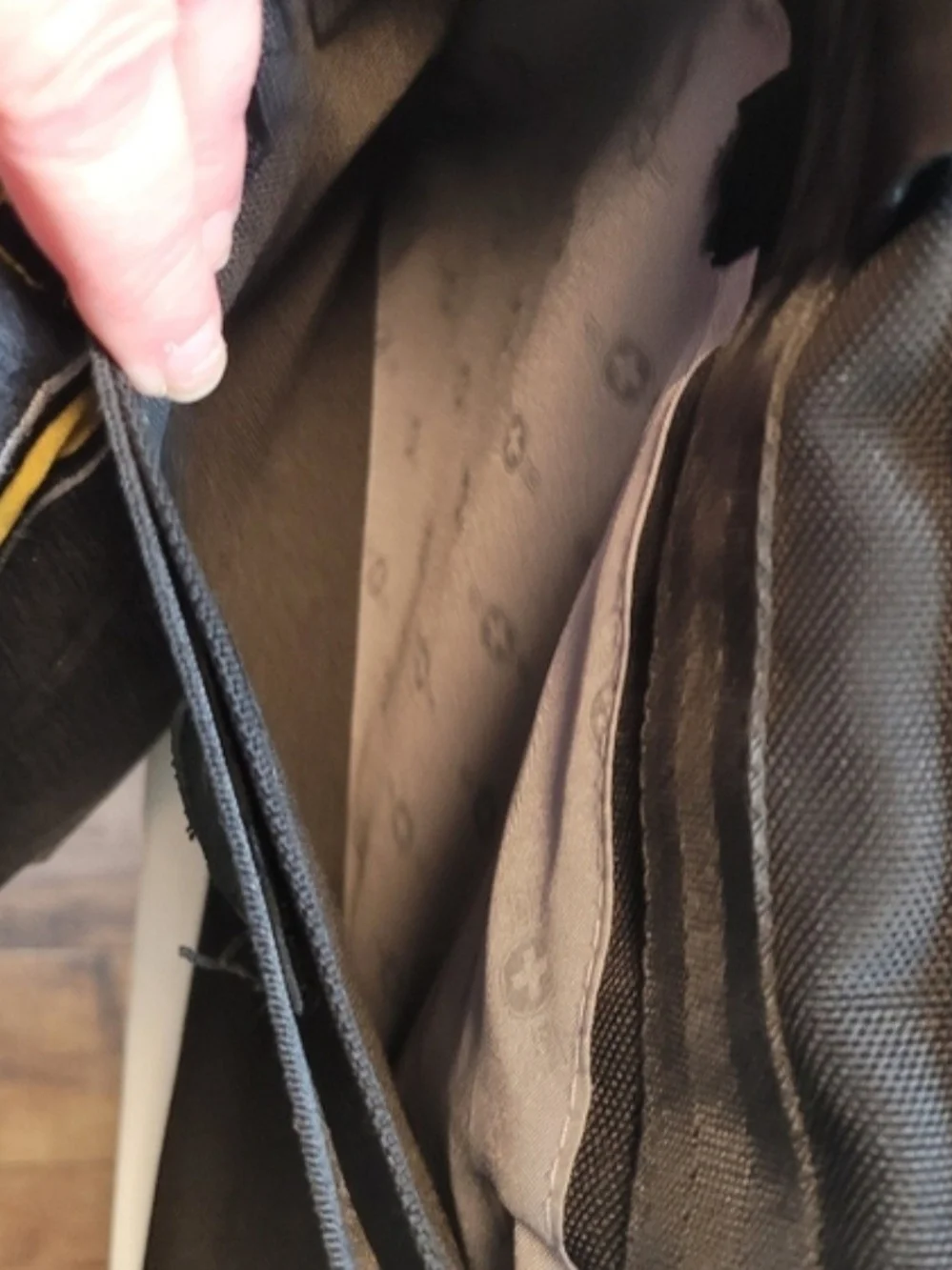 Wenger Black Laptop Messenger Bag